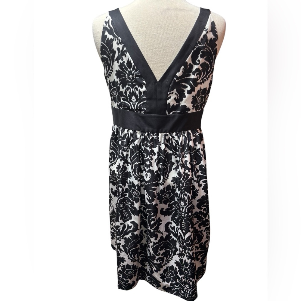 Black White Damask Floral‎ V-Neck Empire Waist Sleeveless Cocktail Dress #176